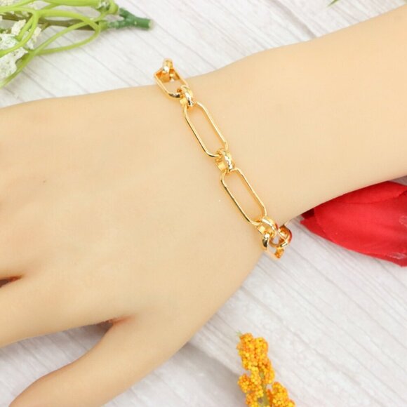 "Trendy Handmade Bracelet – A Thoughtful Gift for Girls & Women | UNVRC1569 - Picture 7 of 10
